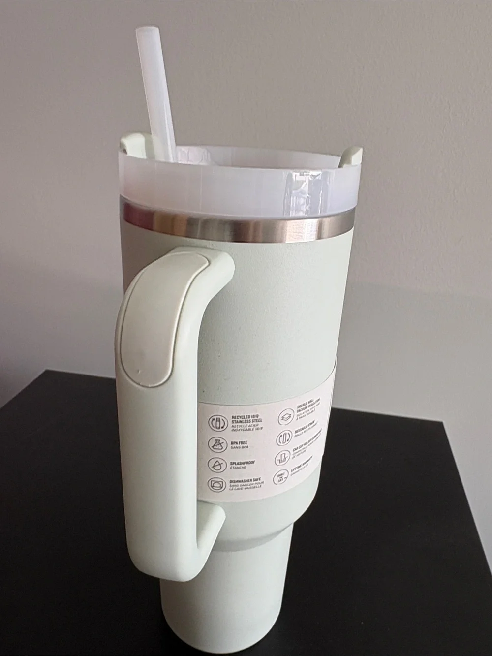 Stanley Quencher H2.0 Tumbler in Light Green with Clear Lid - Picture 2 of 2